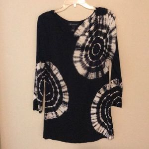 Black and white long sleeve INC tunic